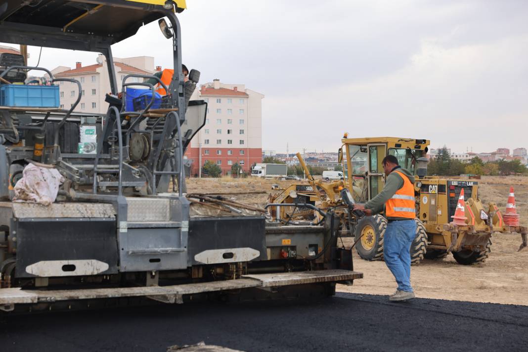 Konya’nın en büyük mahallesinde ulaşım konforu arttı 18